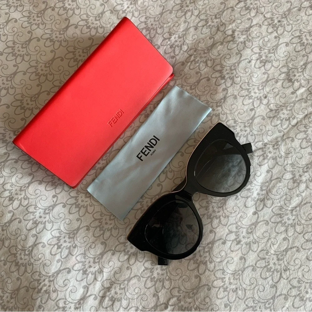 Fendi frame material